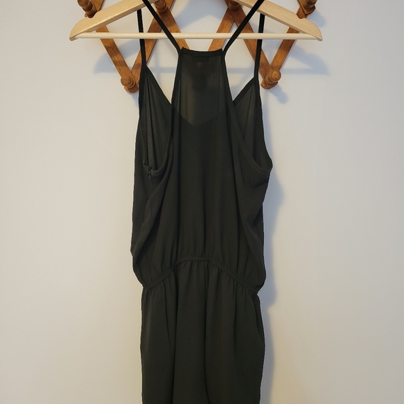 Brandy Melville romper - Picture 5 of 8